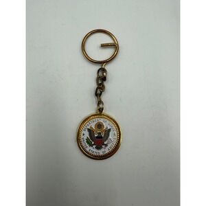 Vintage US Department of State Keychain Gold Tone Enamel Great Seal‎ Americana